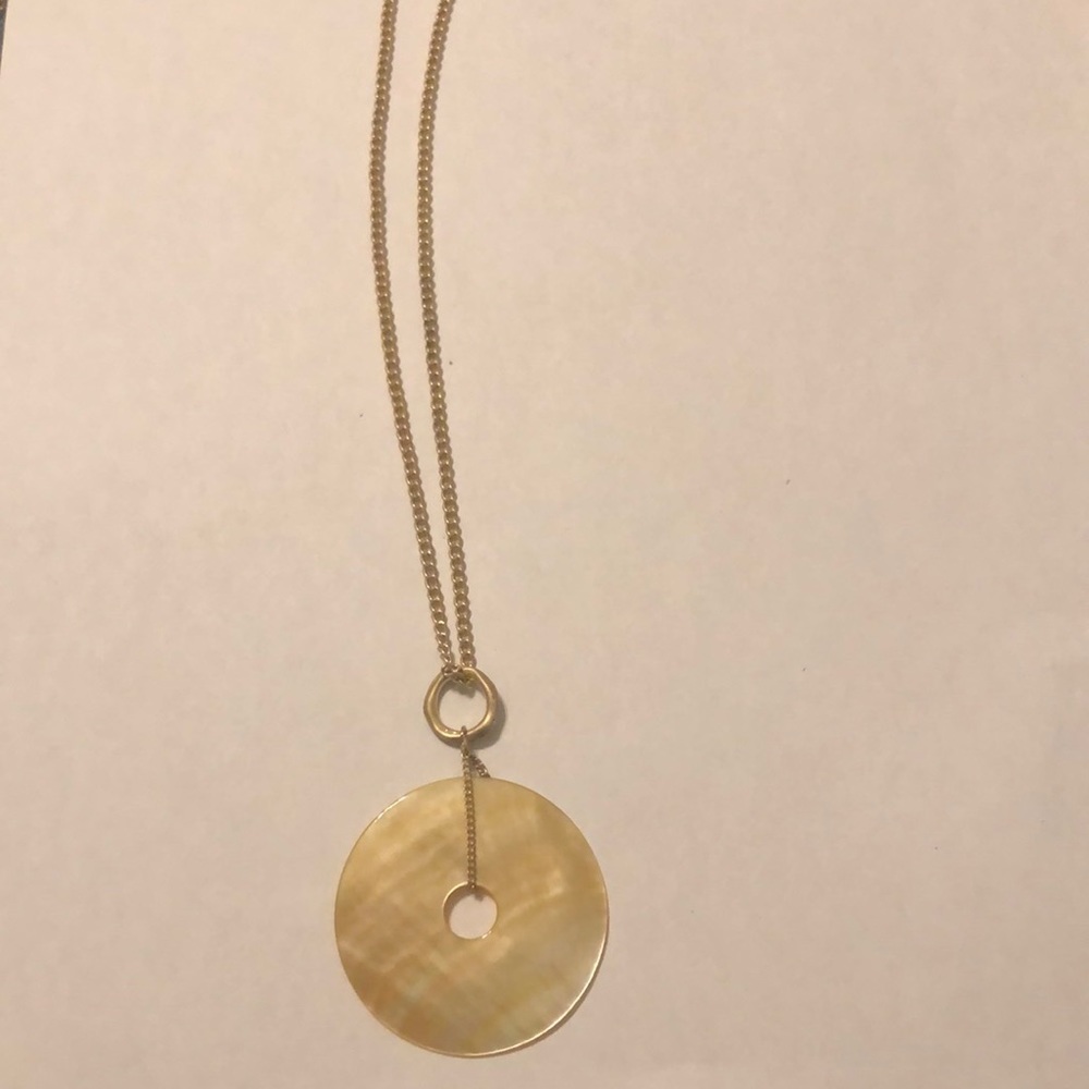 Universal thread Necklace